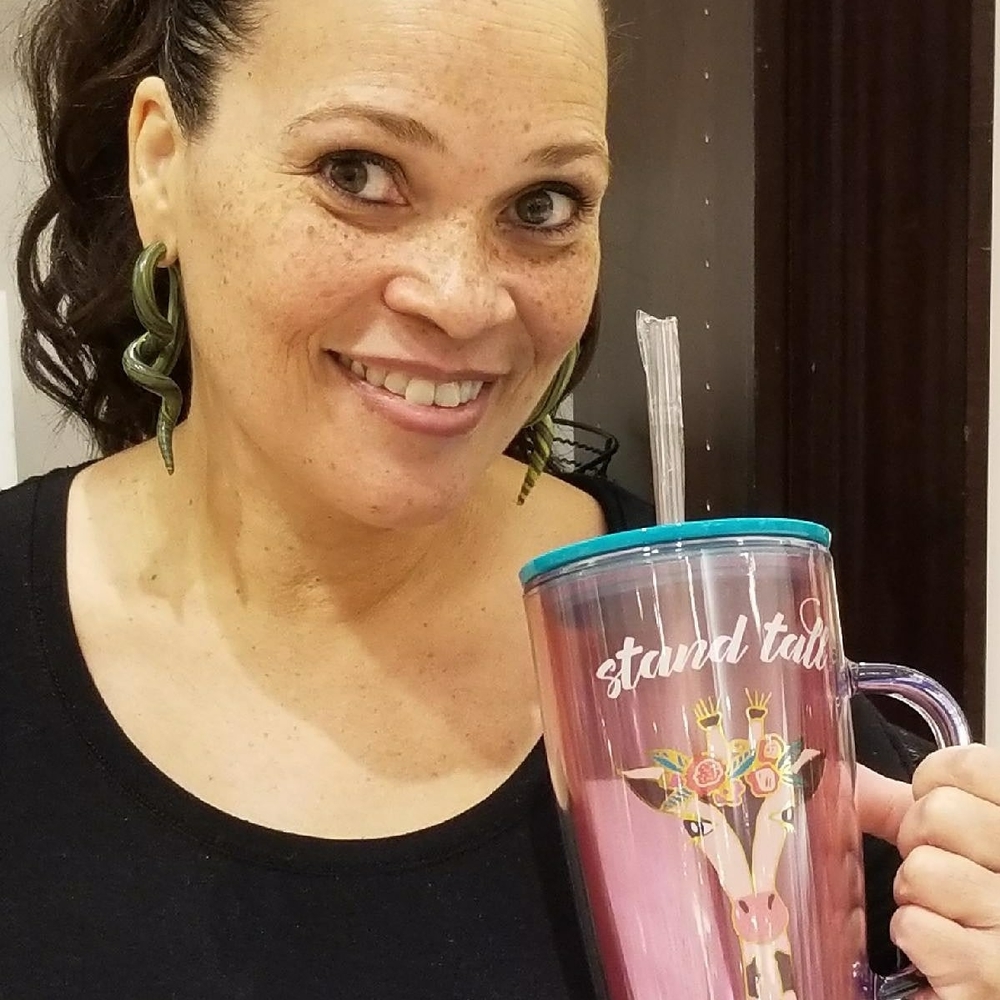 Meet your Posher, Dawn